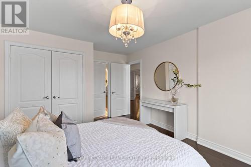 3155 Seabright Drive, Mississauga, ON - Indoor Photo Showing Bedroom