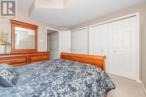 111 Steele Park Private, Ottawa, ON - Indoor Photo Showing Bedroom