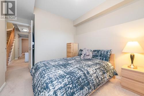 111 Steele Park Private, Ottawa, ON - Indoor Photo Showing Bedroom