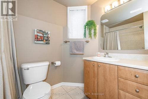 111 Steele Park Private, Ottawa, ON - Indoor Photo Showing Bathroom