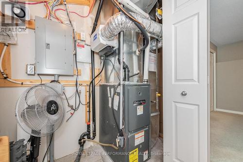 111 Steele Park Private, Ottawa, ON - Indoor Photo Showing Basement
