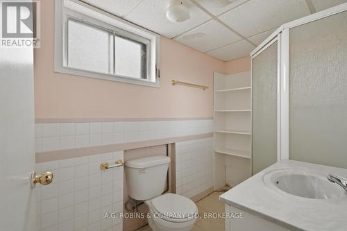 Basement Bathroom - 578 Southworth Street S, Welland (Lincoln/Crowland), ON - Indoor Photo Showing Bathroom