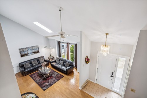 Salon - 3970 Rue Oslo, Brossard, QC - Indoor Photo Showing Living Room