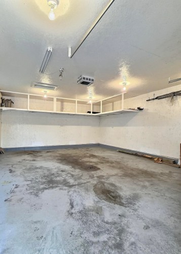 Garage - 4305 Av. Lefebvre, Bécancour, QC - Indoor