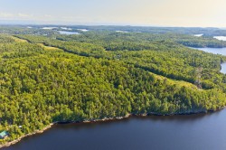Rue des Pinsons Saguenay (Lac-Kénogami), QC G7X 0P3