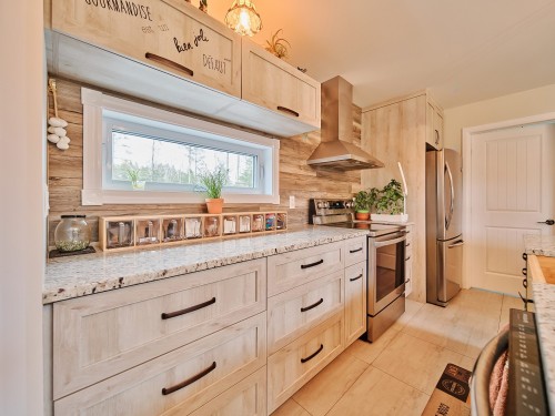 Cuisine - 653 2E Rang, Saint-Charles-De-Bourget, QC - Indoor Photo Showing Kitchen