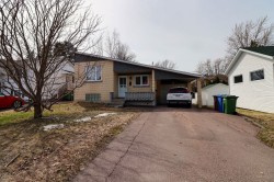 2360 Rue Brassard Saguenay (Jonquière), QC G7X 5S9