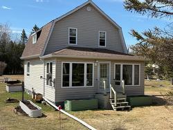121 Twin City Cross Road Thunder Bay, ON P7K 0C5