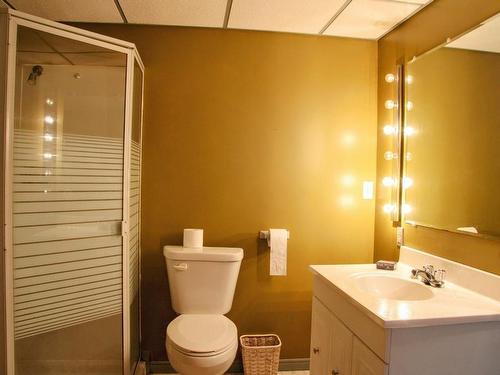 33 Radisson Crescent, Marathon, ON - Indoor Photo Showing Bathroom
