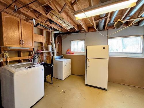 33 Radisson Crescent, Marathon, ON - Indoor Photo Showing Laundry Room