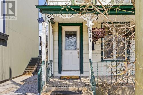 477 Booth Street, Ottawa, ON - Outdoor