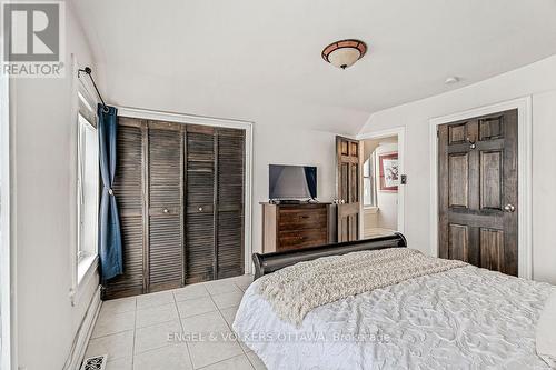 477 Booth Street, Ottawa, ON - Indoor Photo Showing Bedroom