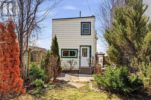 477 Booth Street, Ottawa, ON - Outdoor