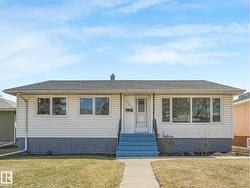 11523 136 ST NW  Edmonton, AB T5M 1M4