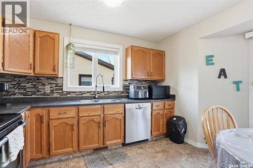454 Konihowski Road, Saskatoon, SK - Indoor Photo Showing Kitchen With Double Sink