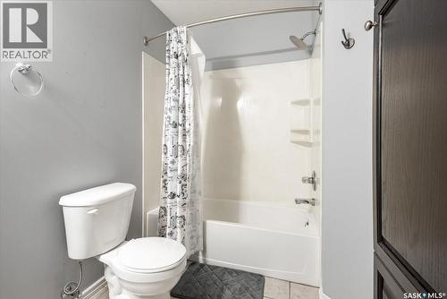 4044 Buckingham Drive E, Regina, SK - Indoor Photo Showing Bathroom
