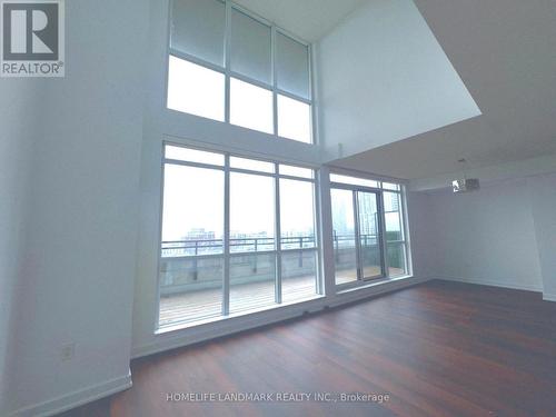 833 - 8 Telegram Mews, Toronto, ON - Indoor Photo Showing Other Room
