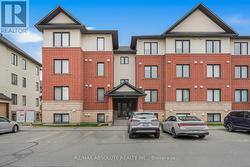 6 - 135 BLUESTONE PRIVATE Ottawa, ON K4A 0X7