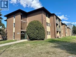 312 315 Tait CRESCENT  Saskatoon, SK S7H 5K6