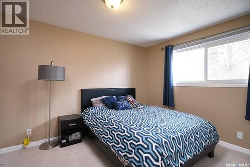 63 Killarney Way, Regina, SK - Indoor Photo Showing Bedroom