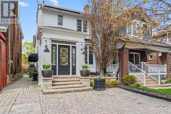 36 MILLWOOD ROAD Toronto, ON M4S 1J7