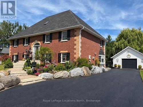 63 BROADVIEW STREET  Collingwood, ON L9Y 0X2
