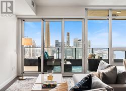 7006 - 3 CONCORD CITYPLACE WAY Toronto, ON M5V 0X4