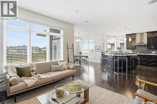258 Whalley Crescent, Saskatoon, SK - Indoor Photo Showing Living Room