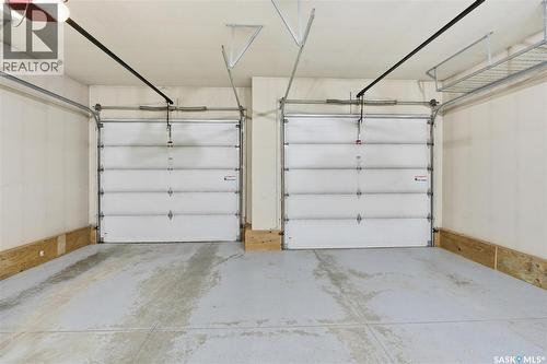 258 Whalley Crescent, Saskatoon, SK - Indoor Photo Showing Garage