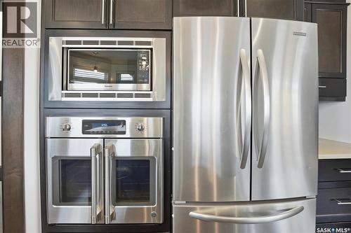 258 Whalley Crescent, Saskatoon, SK - Indoor Photo Showing Kitchen With Upgraded Kitchen