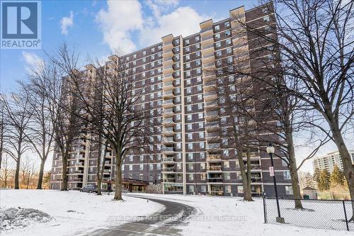 812 - 966 INVERHOUSE DRIVE  Mississauga (Clarkson), ON L5J 4B6