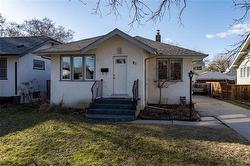 21 Sunset BLVD  Winnipeg, MB R2M 0X3