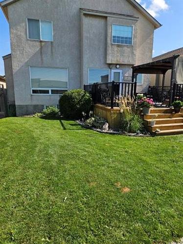 147 Lindmere Dr, Winnipeg, MB 