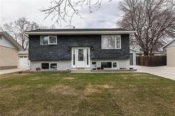 73 Antrim RD  Winnipeg, MB R2K 3H8
