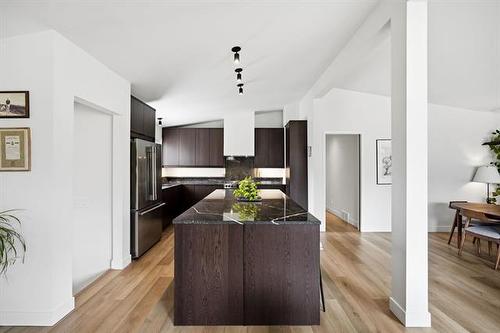 231 Carriage Rd, Winnipeg, MB 