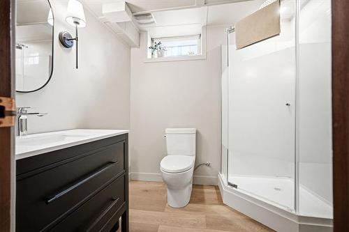 231 Carriage Rd, Winnipeg, MB 