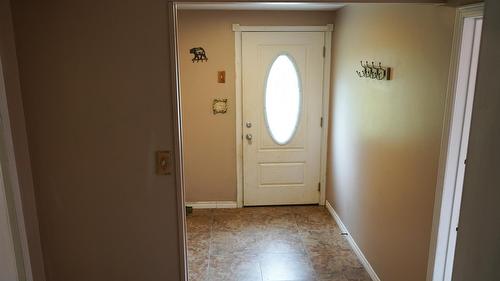 1741 Chasm Road, Clinton, BC - Indoor Photo Showing Other Room