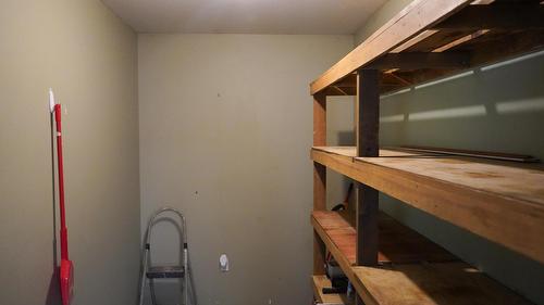1741 Chasm Road, Clinton, BC - Indoor Photo Showing Other Room
