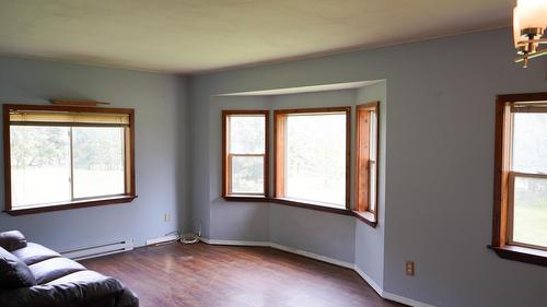 1741 Chasm Road, Clinton, BC - Indoor Photo Showing Other Room