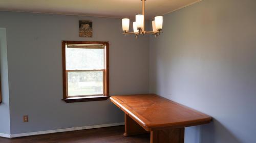 1741 Chasm Road, Clinton, BC - Indoor Photo Showing Other Room