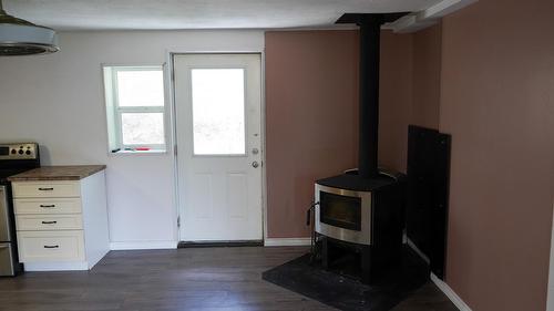 1741 Chasm Road, Clinton, BC - Indoor Photo Showing Other Room