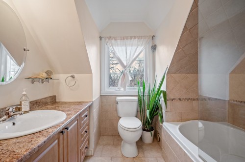 Salle de bains - 1421 Rue Des Pierrots, Sainte-Adèle, QC - Indoor Photo Showing Bathroom