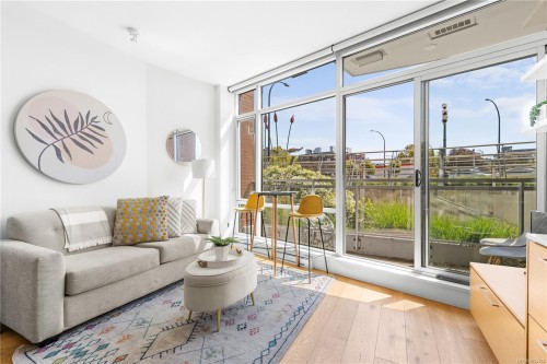 M09-456 Pandora Ave  Victoria, BC V8W 0E3