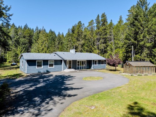 520 Corcan Rd, Qualicum Beach, BC 