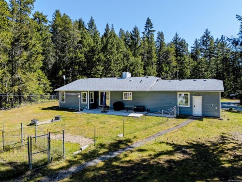 520 Corcan Rd, Qualicum Beach, BC 