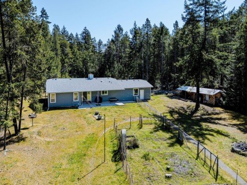 520 Corcan Rd, Qualicum Beach, BC 