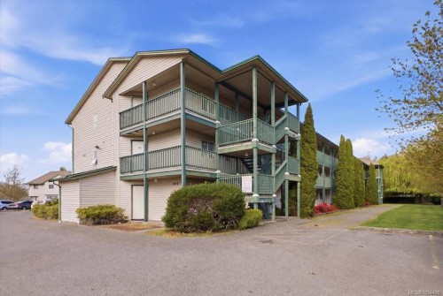 208-1912 Bowen Rd  Nanaimo, BC V9S 5S6