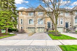 2 - 175 LA ROSE AVENUE Toronto, ON M9P 1B5