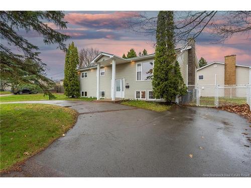 638 Guy Ave, Dieppe, NB 