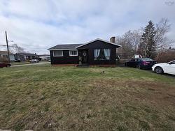 244 Ashby Road Sydney, NS B1P 2S9